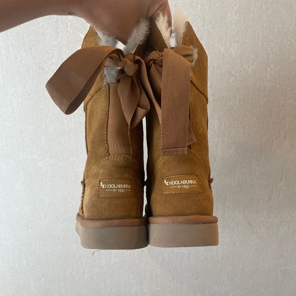 Koolaburra by UGG short boots